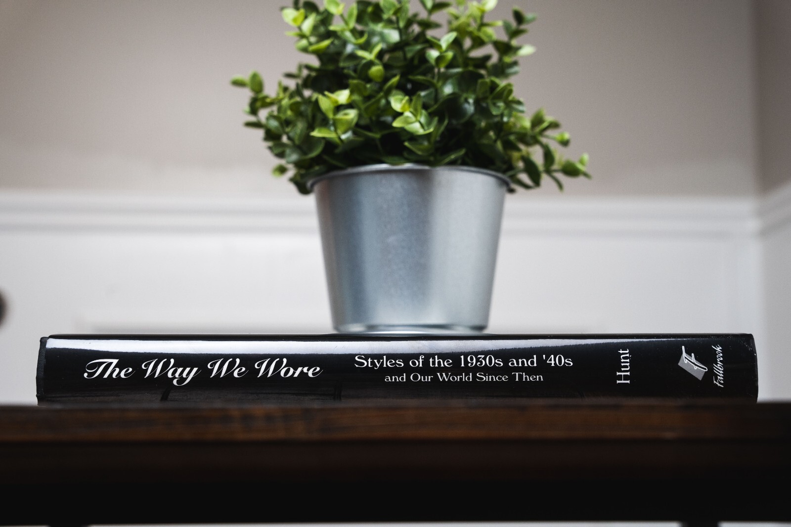 The Way We Wore : Styles of the 1930s and ’40s by Marsha Hunt (Hardcover)
