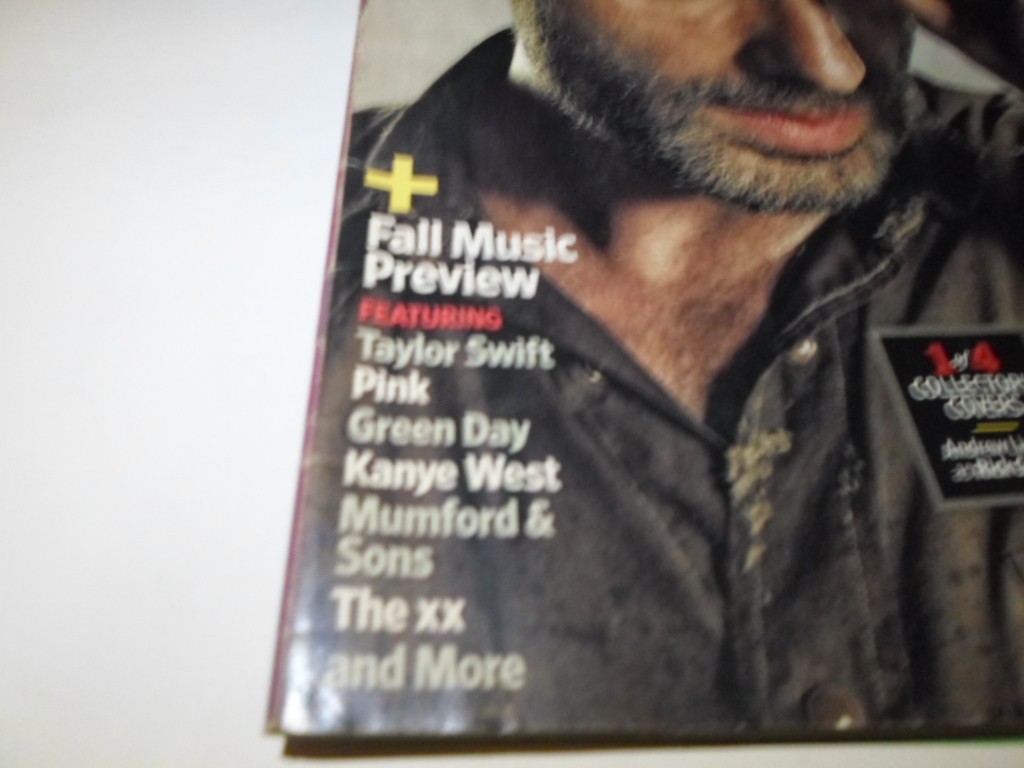 2 Entertainment Weekly #1131 December 3, 2010 & August 31 2012 The Walking Dead