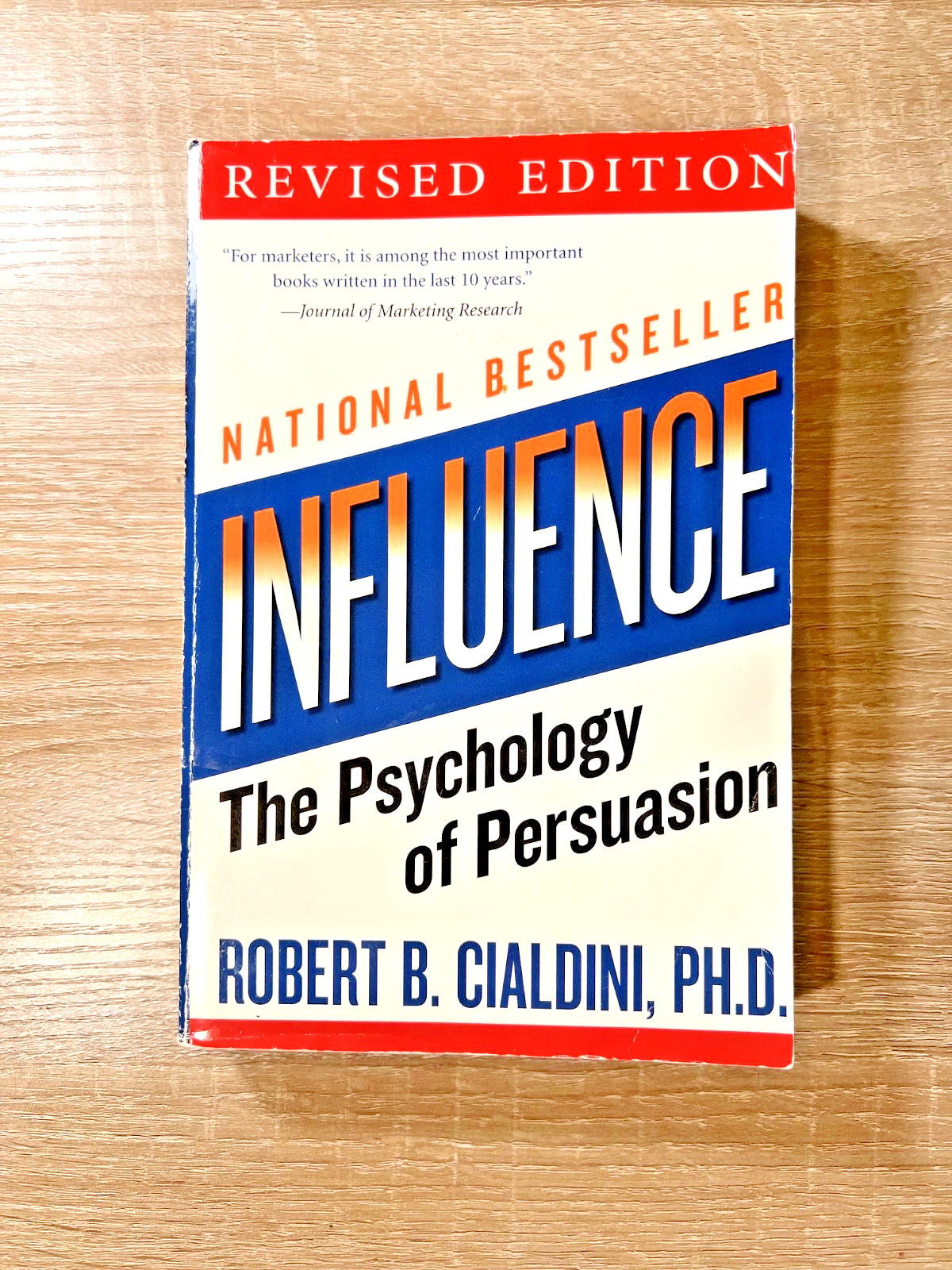 Influence The Psychology of Persuasion Robert B. Cialdini Paperback Book Revised