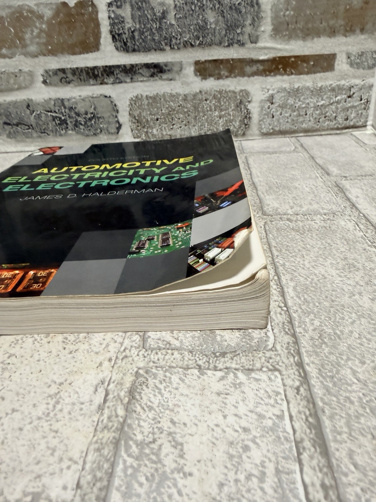 Automotive Electricity and Electronics James D Halderman 4th Edition Pearson