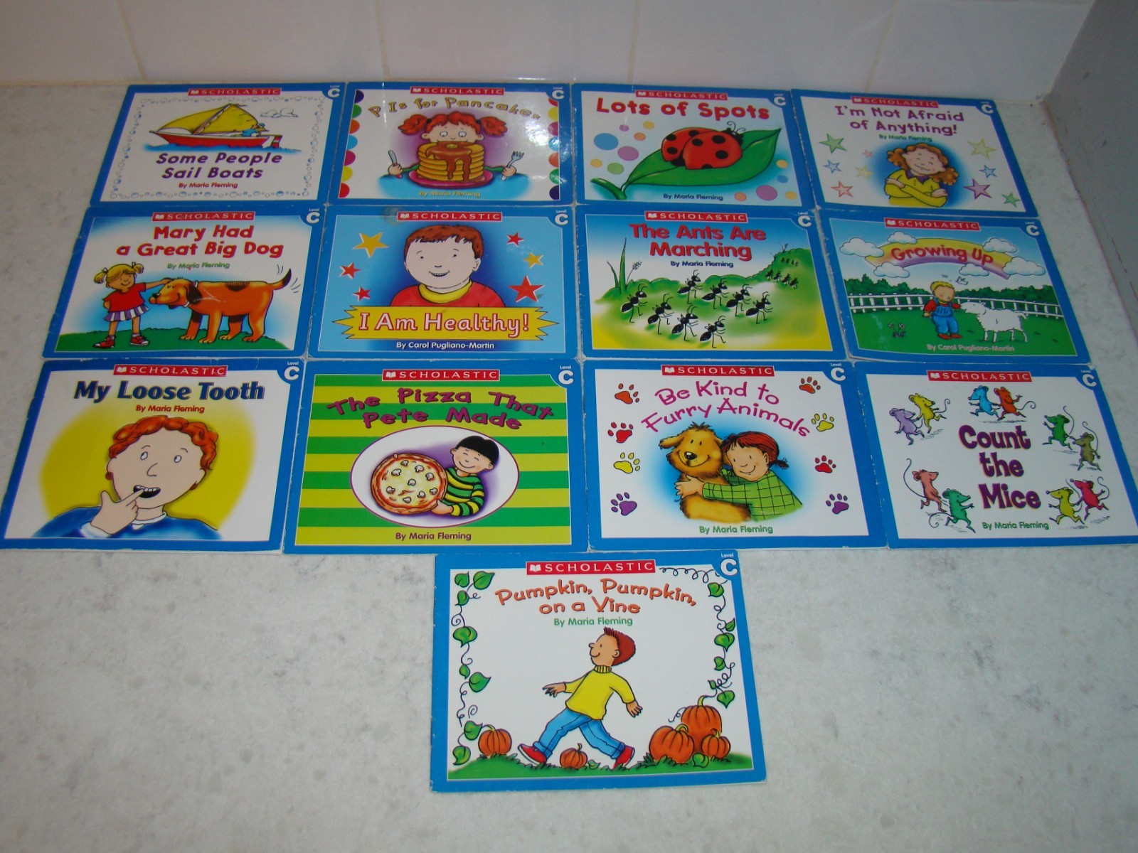 Lot 38 Little Leveled Readers Learn to Read Children’s Phonics Reading Books A-D