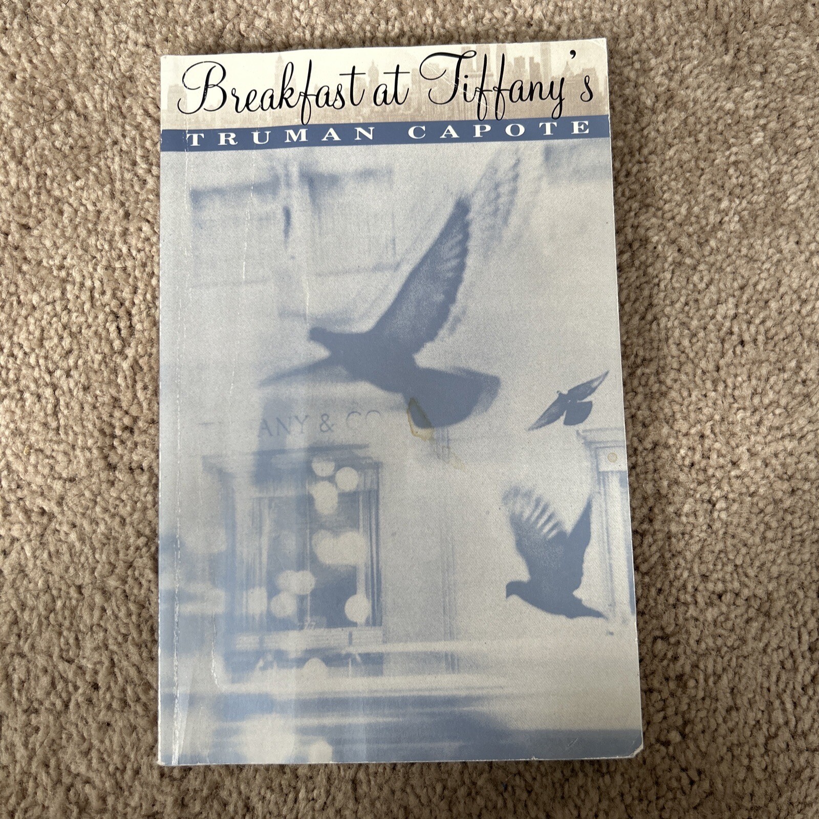 Breakfast at Tiffany’s by Truman Capote L