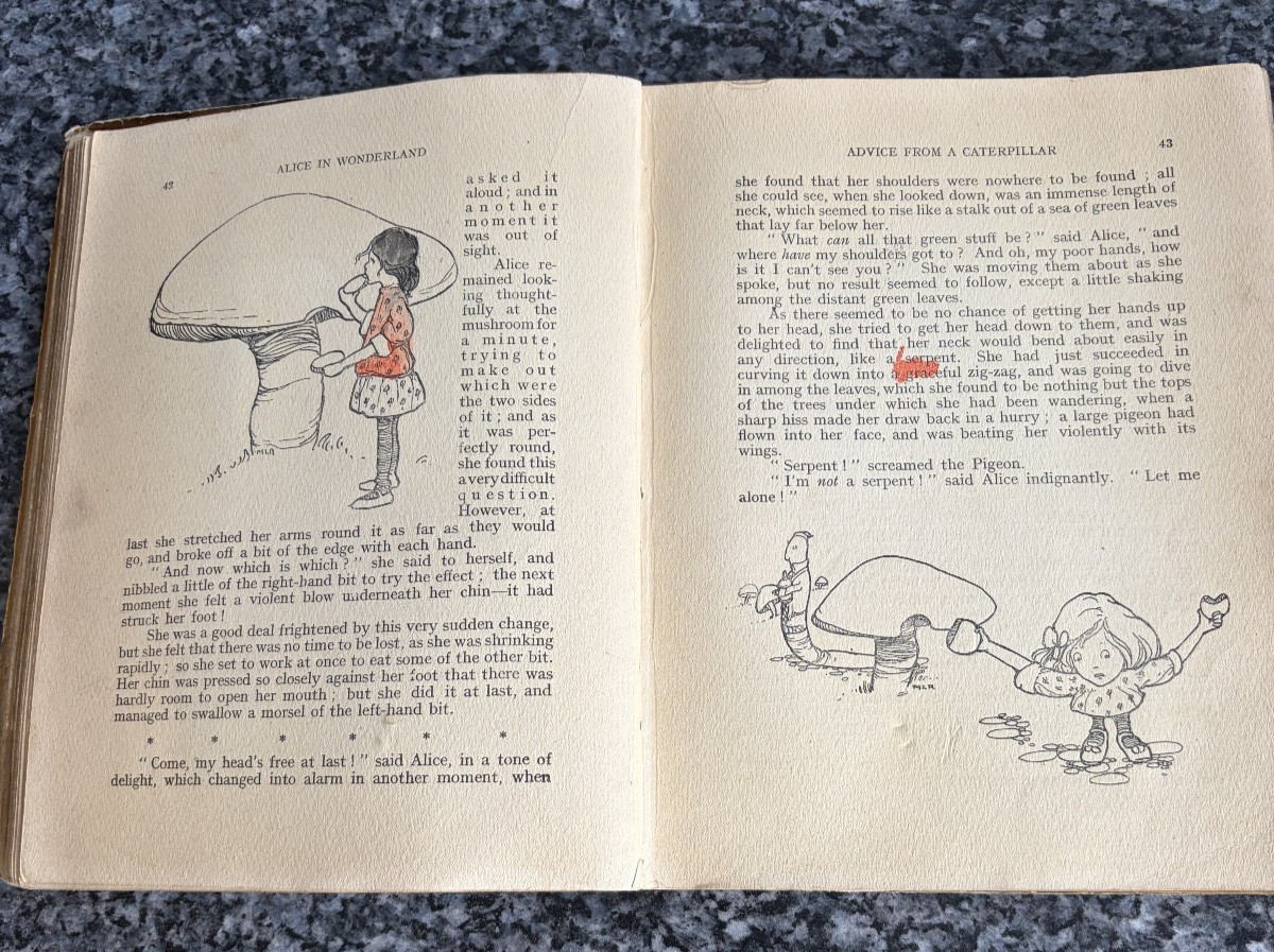 Alice in Wonderland Raphael Tuck/Sons Treasure House Library c.1922–25 4 Plates
