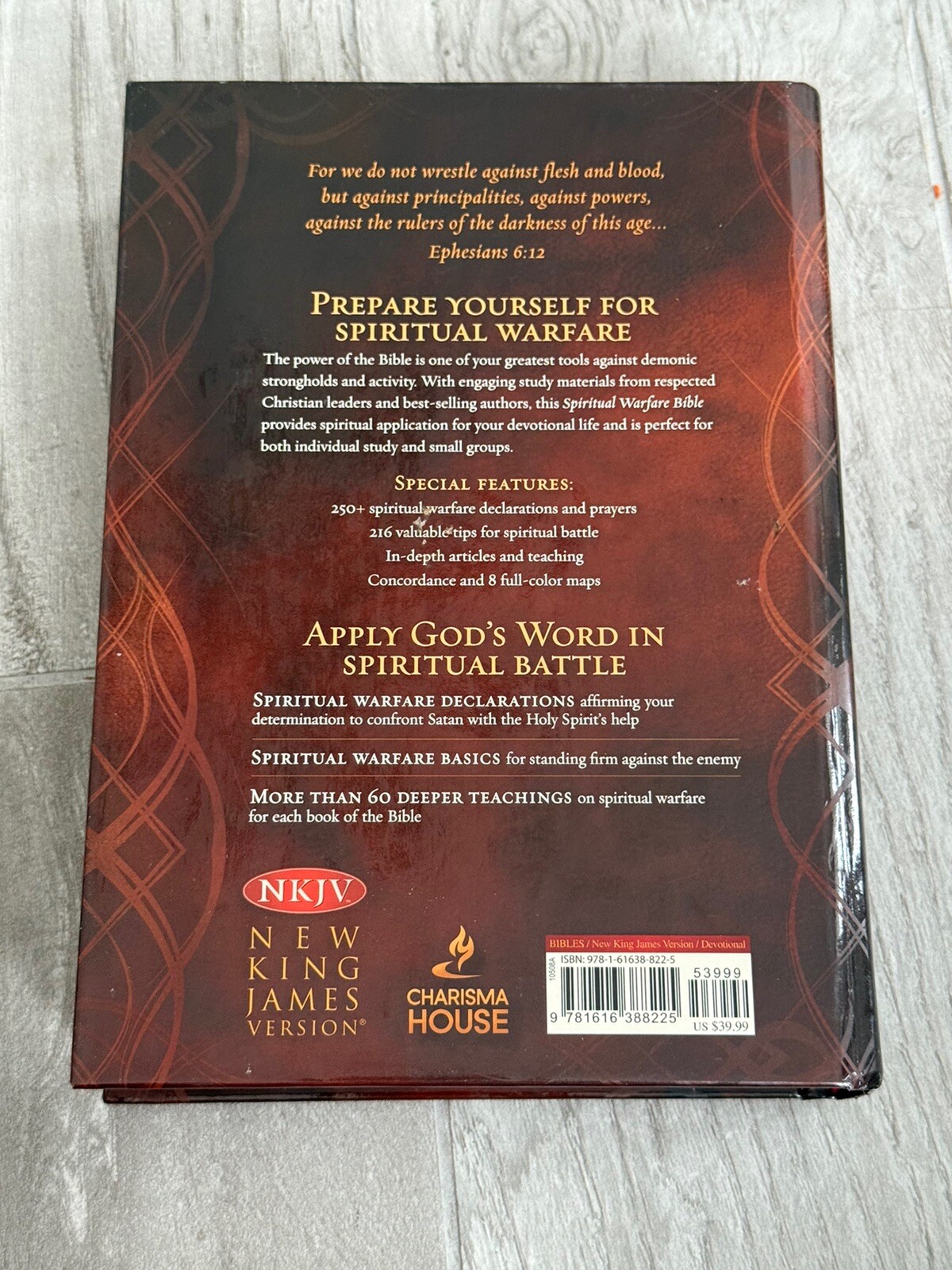 ✝️ Spiritual Warfare Bible: New King James Version 2012 Charisma House