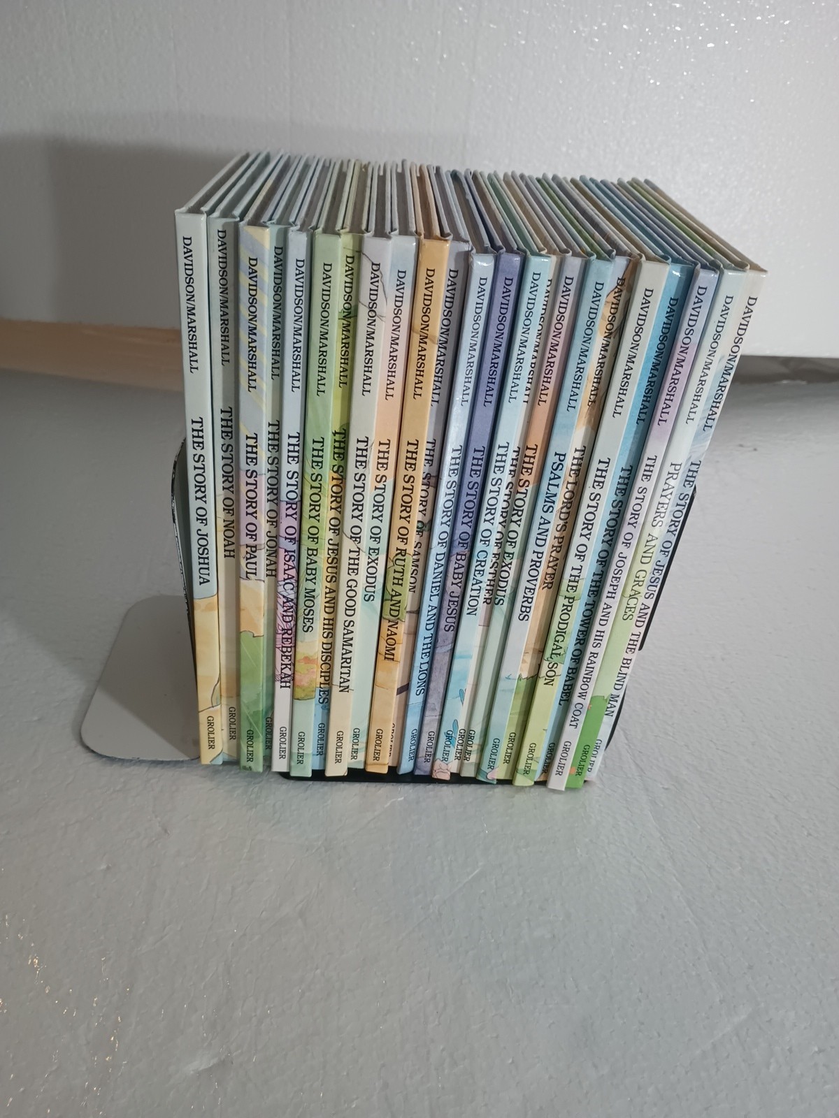 Alice in Bibleland Alice Joyce Davidson 22 HC Book Lot Childrens Religion 1989