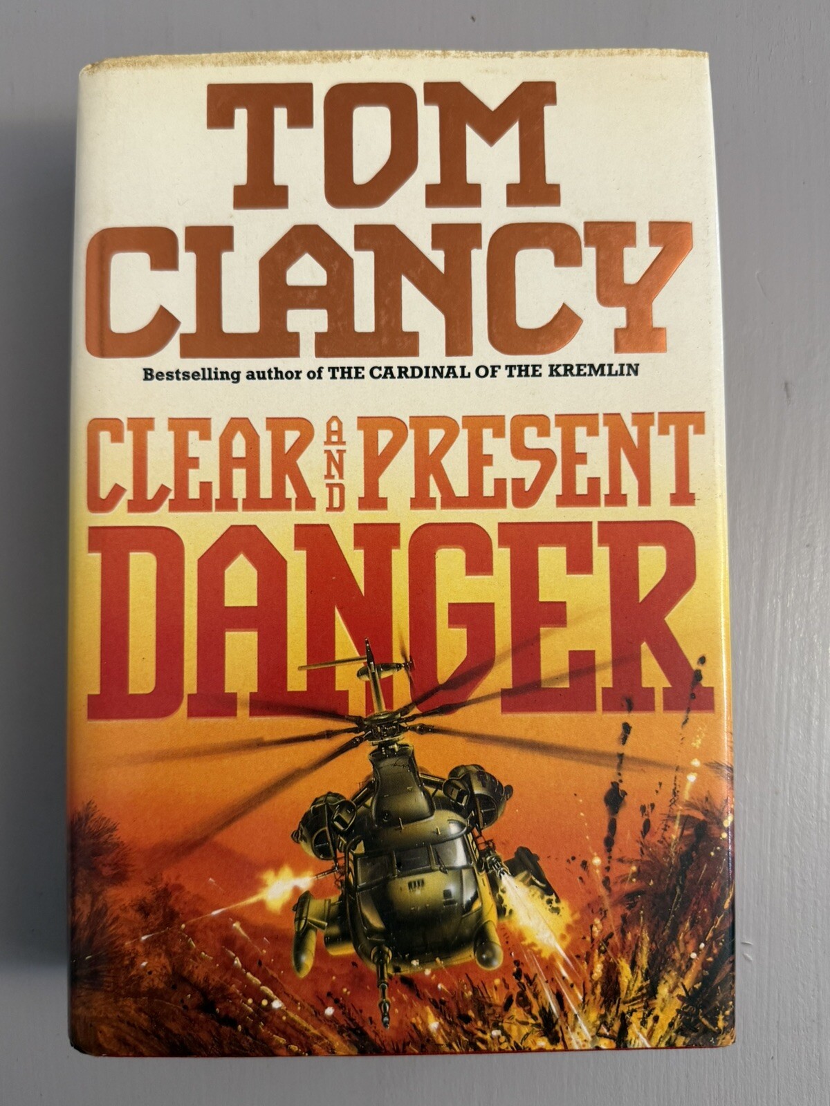 Clear and Present Danger Tom Clancy 1st UK 1st Printing 1989 RARE 816 PAGES!!
