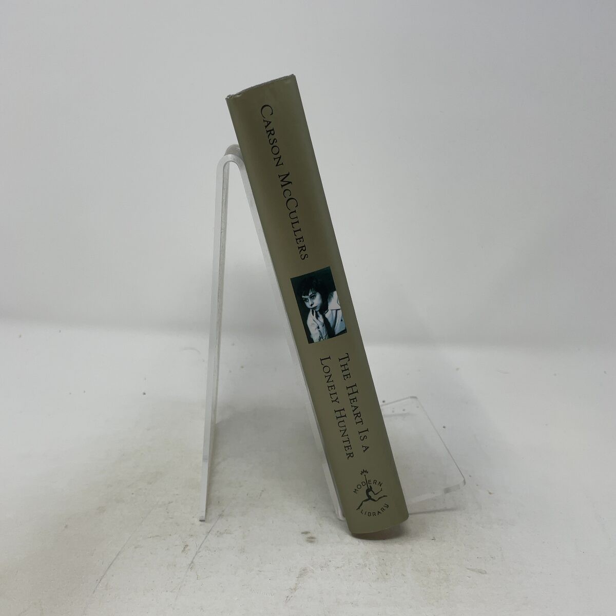 The Heart Is a Lonely Hunter (Modern Library 100 Best Novels) by McCullers, Cars