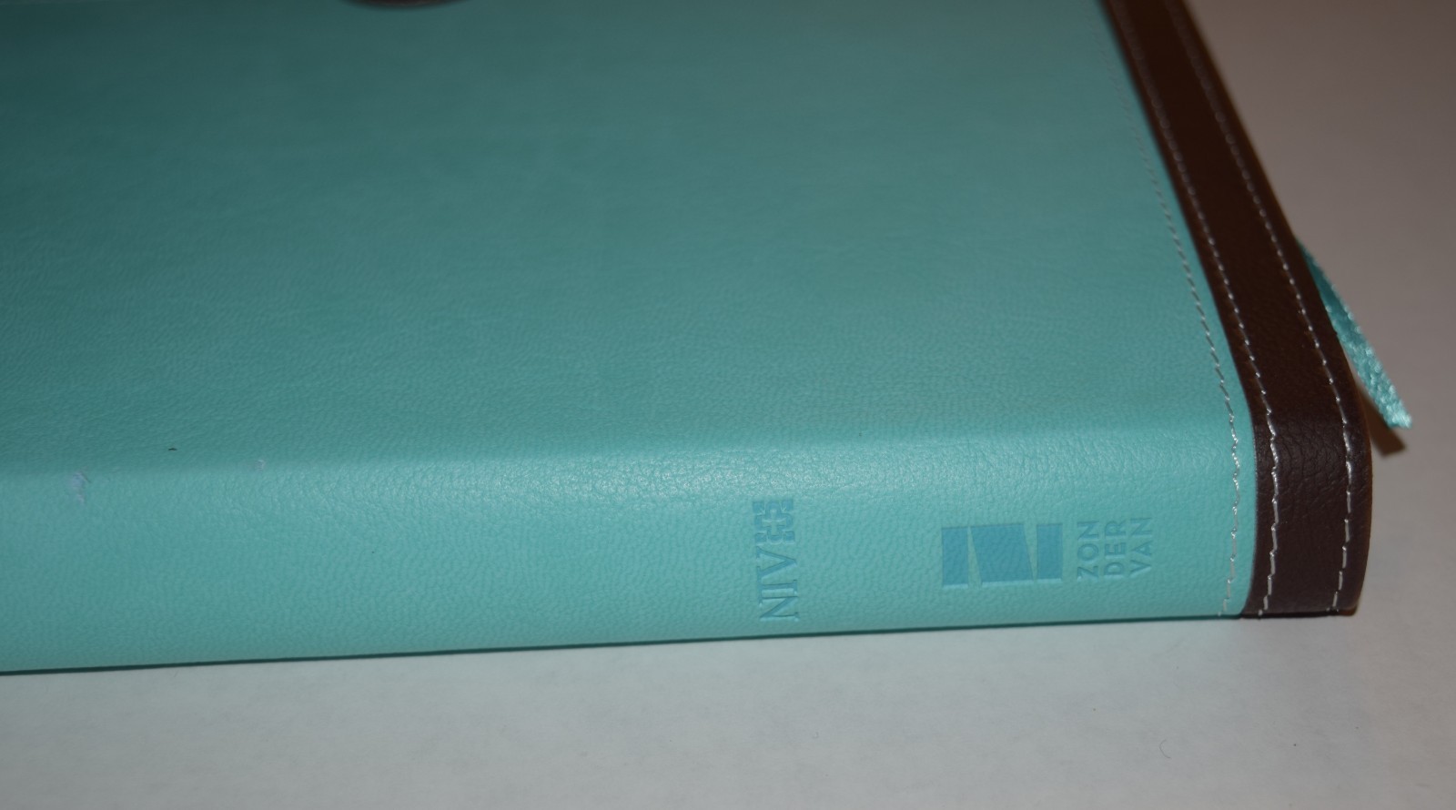The Holy Bible New International Version Thinline Zondervan Aqua 2011 Patterned