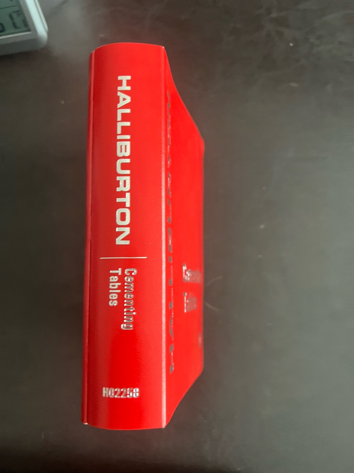 Halliburton RedBook Cementing Tables Engineering 2004