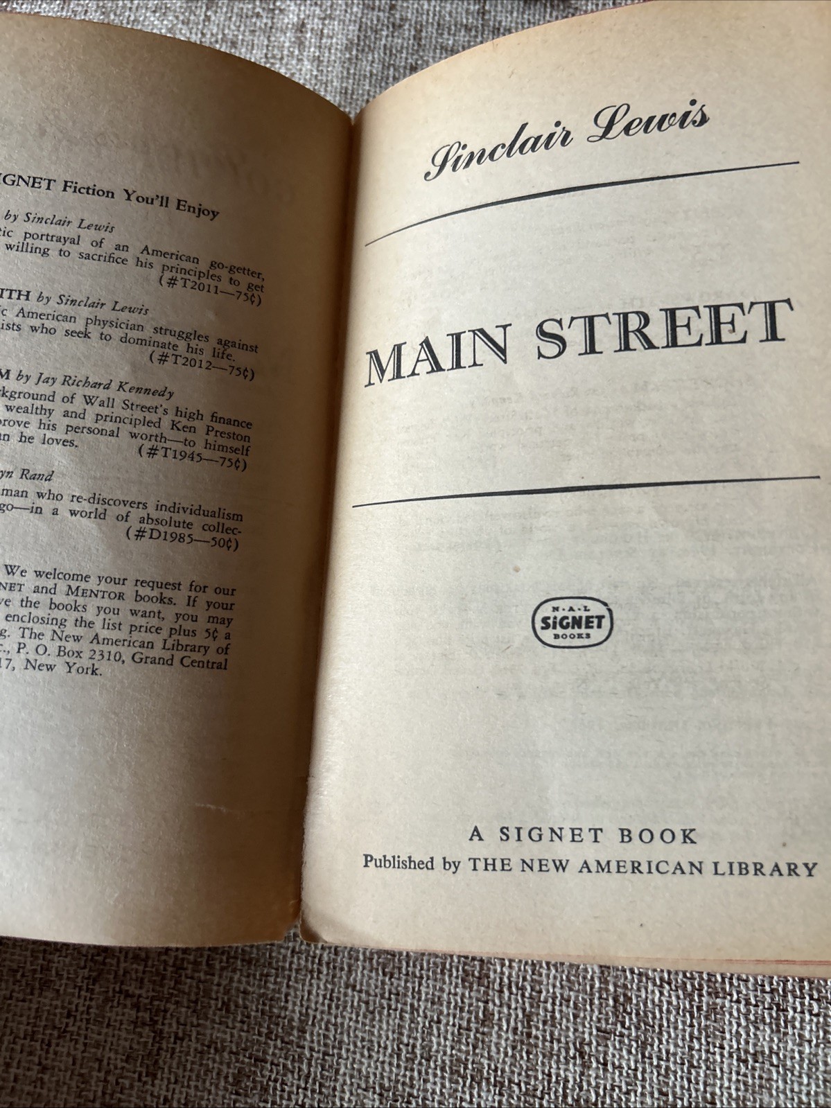 Main Street by Sinclair Lewis 1961 Vintage Paperback Signet
