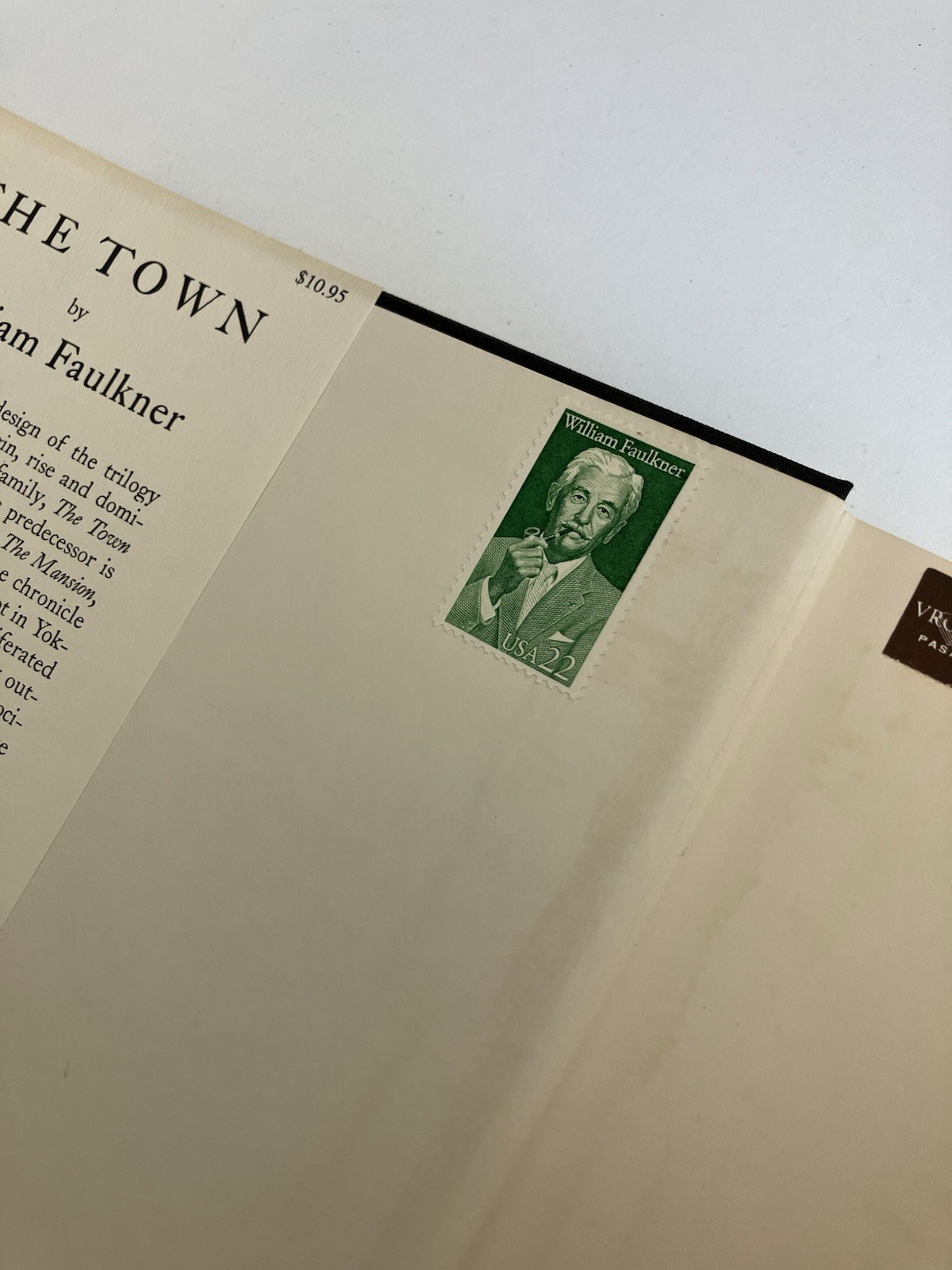 William Faulkner the town HBDJ 1957 Random House Nice Copy