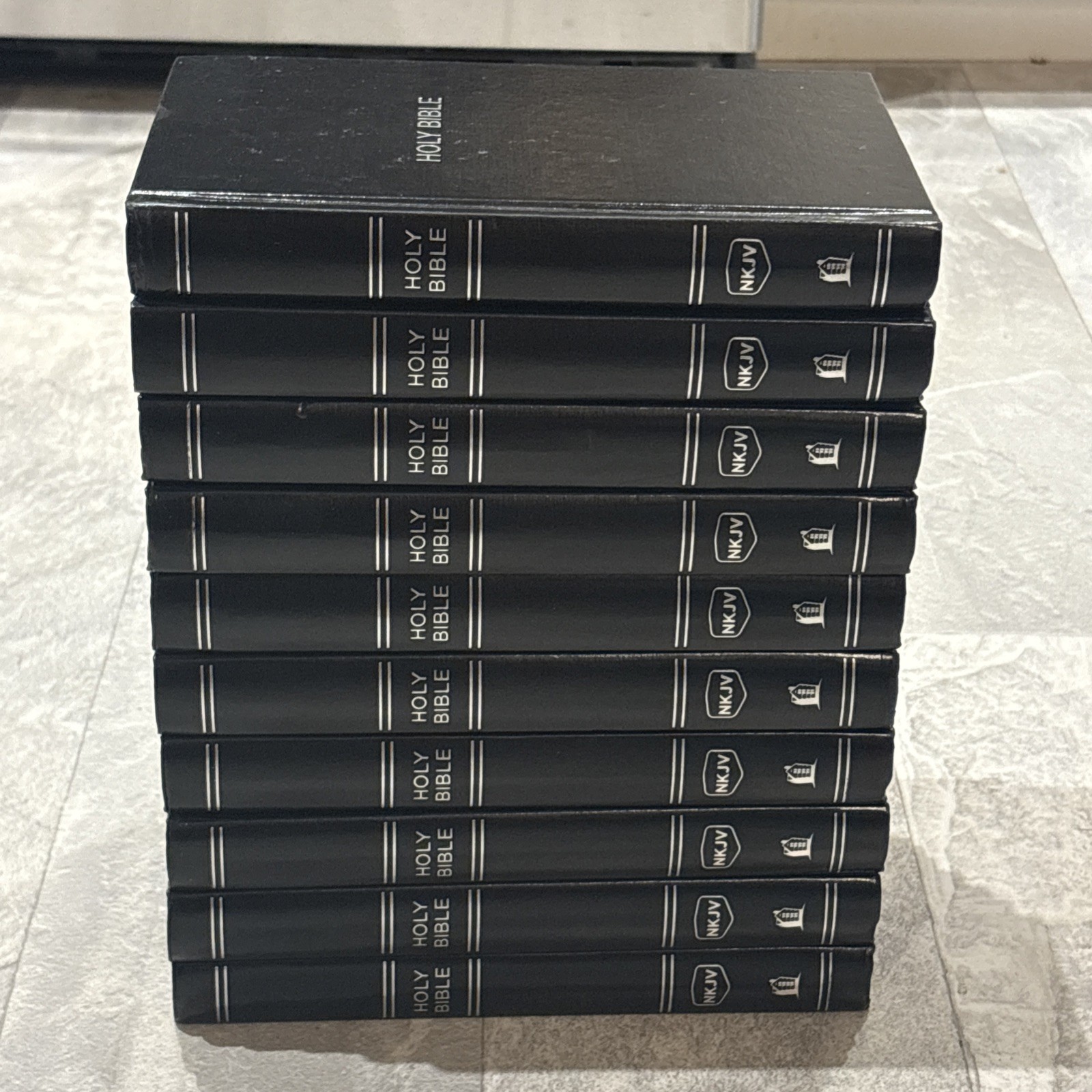 NKJV Holy Bible Thomas Nelson 2017 Large Print Pew Edition Lot Of 10 Used
