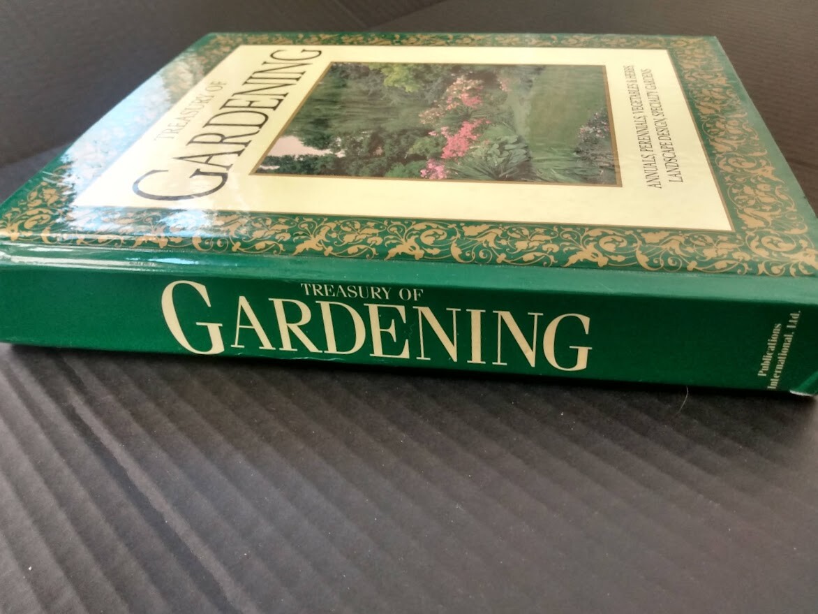 Vintage Treasury of Gardening by Ambler (1993, Hardcover) 576 Pages Padded Cover