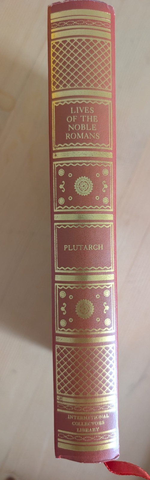 Lives Of The Noble Romans Plutarch International Collector’s Library