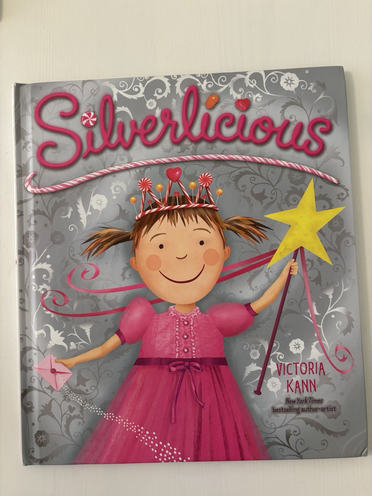 Lot Of 6 Hardcover Books Victoria Kann Purplicious Pinkalicious 5 Minute Stories