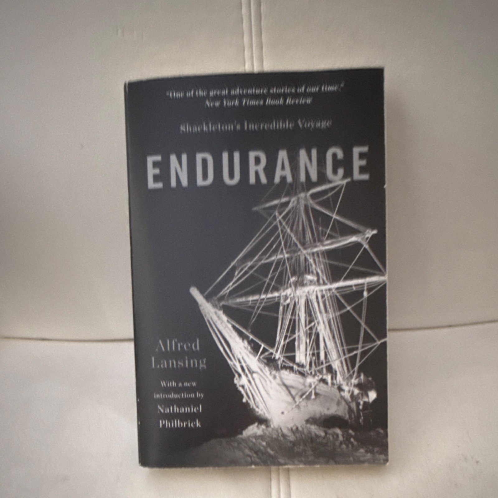 Alfred Lansing Endurance Shackleton’s Incredible Voyage Paperback Basic Books