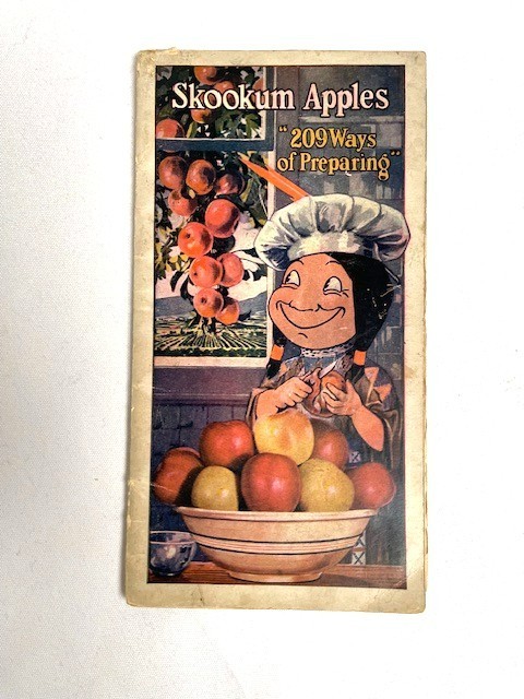 Antique 1917 Skookum Apples Recipe Cookbook Advertising Booklet 40 Pages RARE