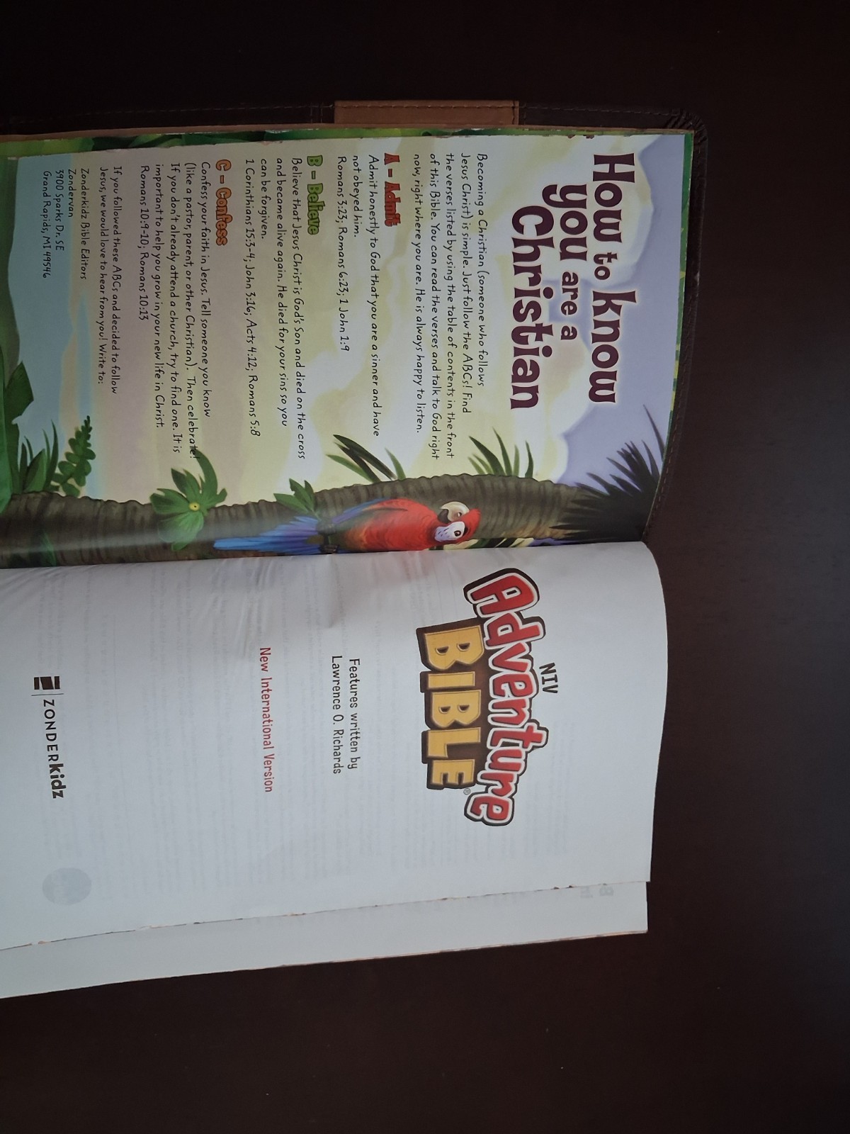 Zonderkidz NIV Adventure Bible New International Version Lawrence O. Richards