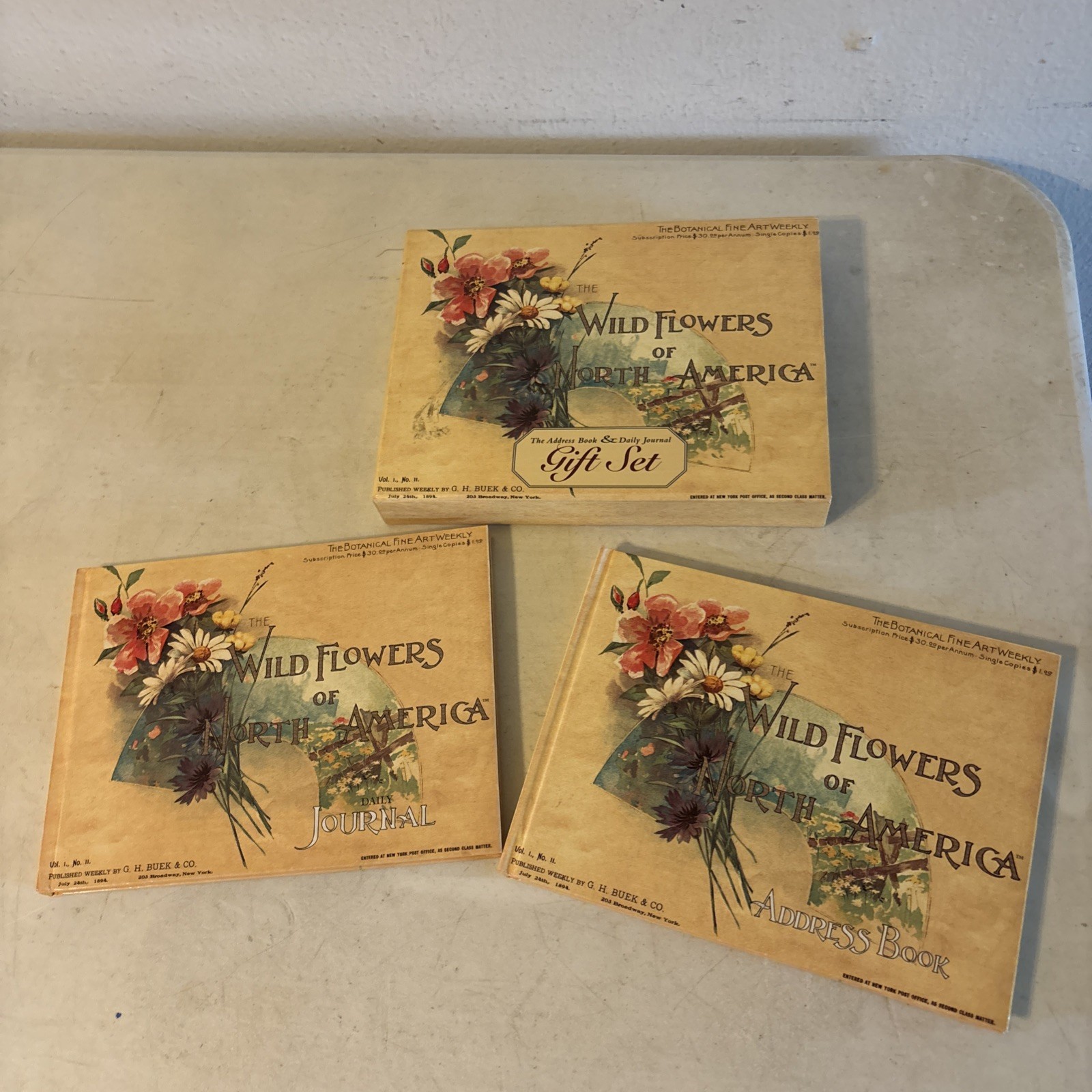 The Wild Flowers of North America: the Address Book & Daily Journal Gift Set