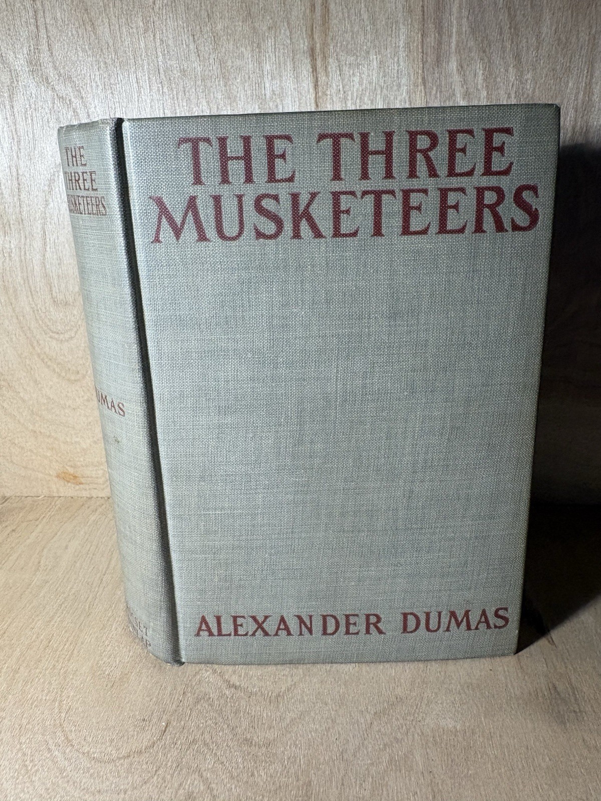 Alexandre Dumas: The Three Musketeers Grosset & Dunlap Illustrated by Leloir