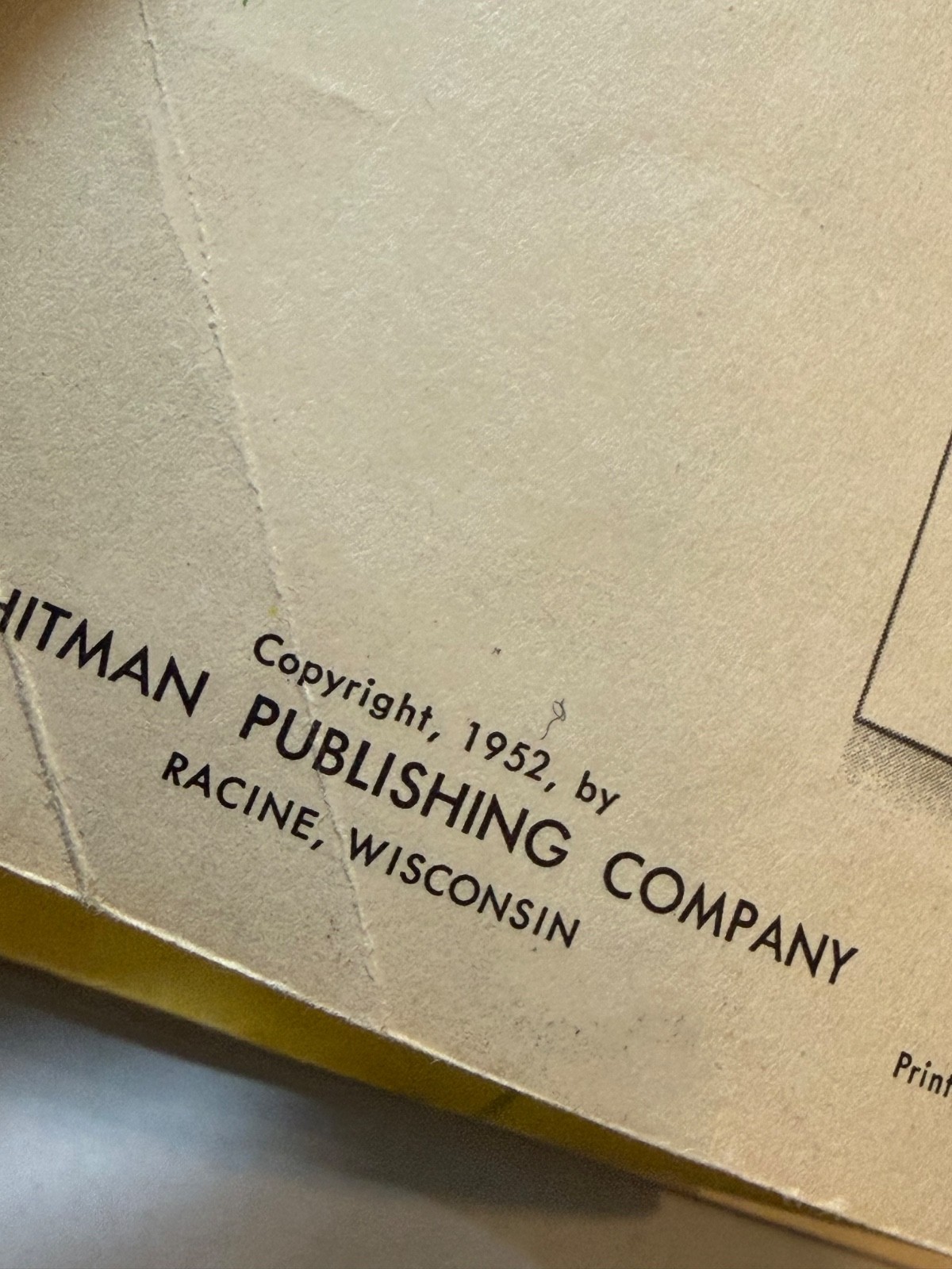 1952 WHITMAN PUBLISHING FLOCKED BOOK – SANTA CLAUS & THE LITTLE LOST KITTEN