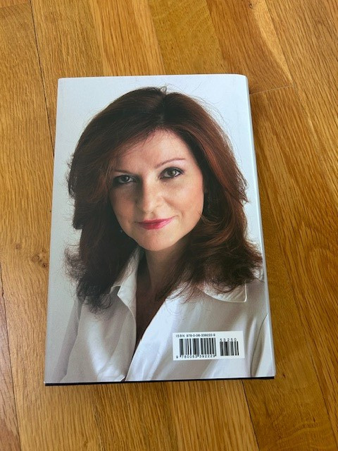 Notorious: Portraits of Stars from Hollywood.. by Maureen Dowd – 1st Ed – UNREAD