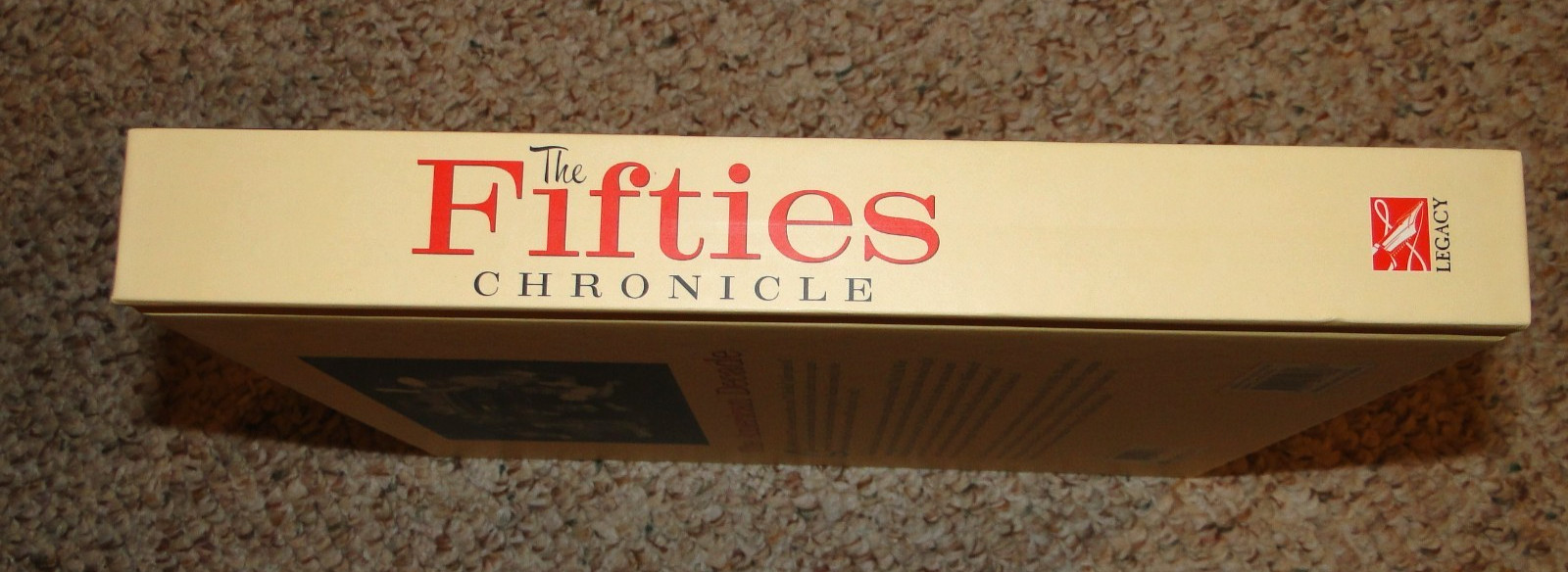 THE FIFTIES CHRONICLE HARDBACK COFFEE TABLE BOOK, 2008