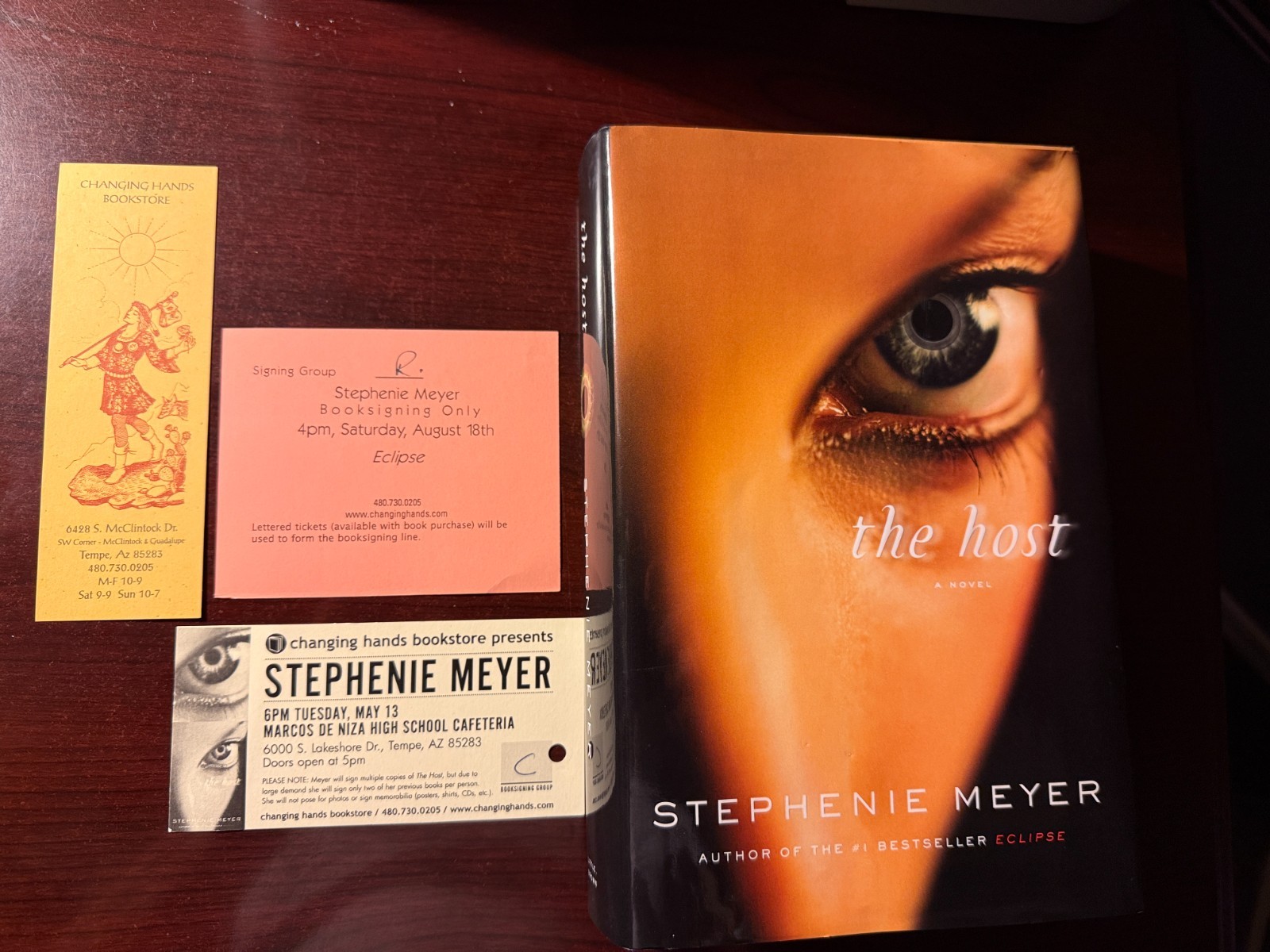 RARE “The Host” SIGNED by Stephenie Meyer 1st Edition 1st Print HC DJ 2008