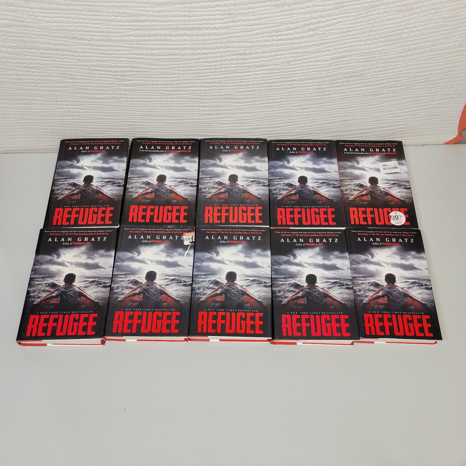 Guided Reading Lot of 10 Refugee by Alan Gratz Class Set Hardcover Books