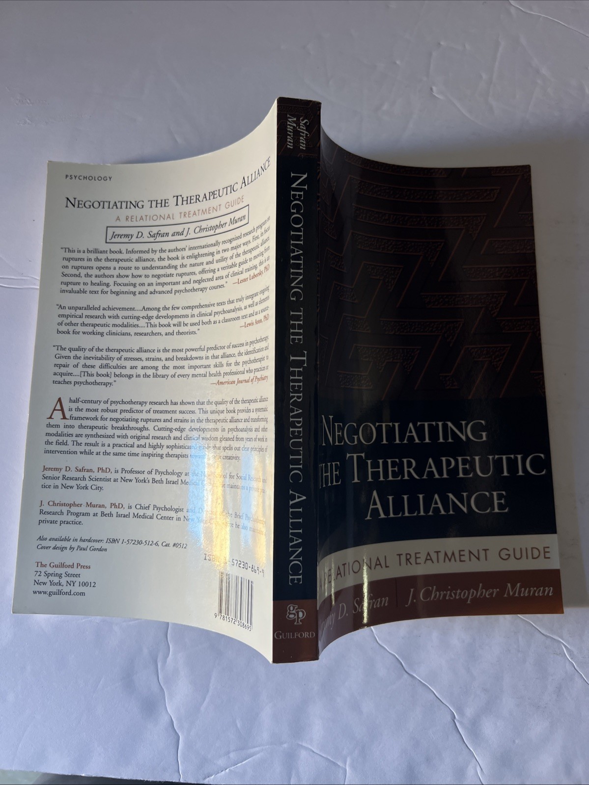 Negotiating The Therapeutic Alliance Relational Treatment Guide by Safran, Muran