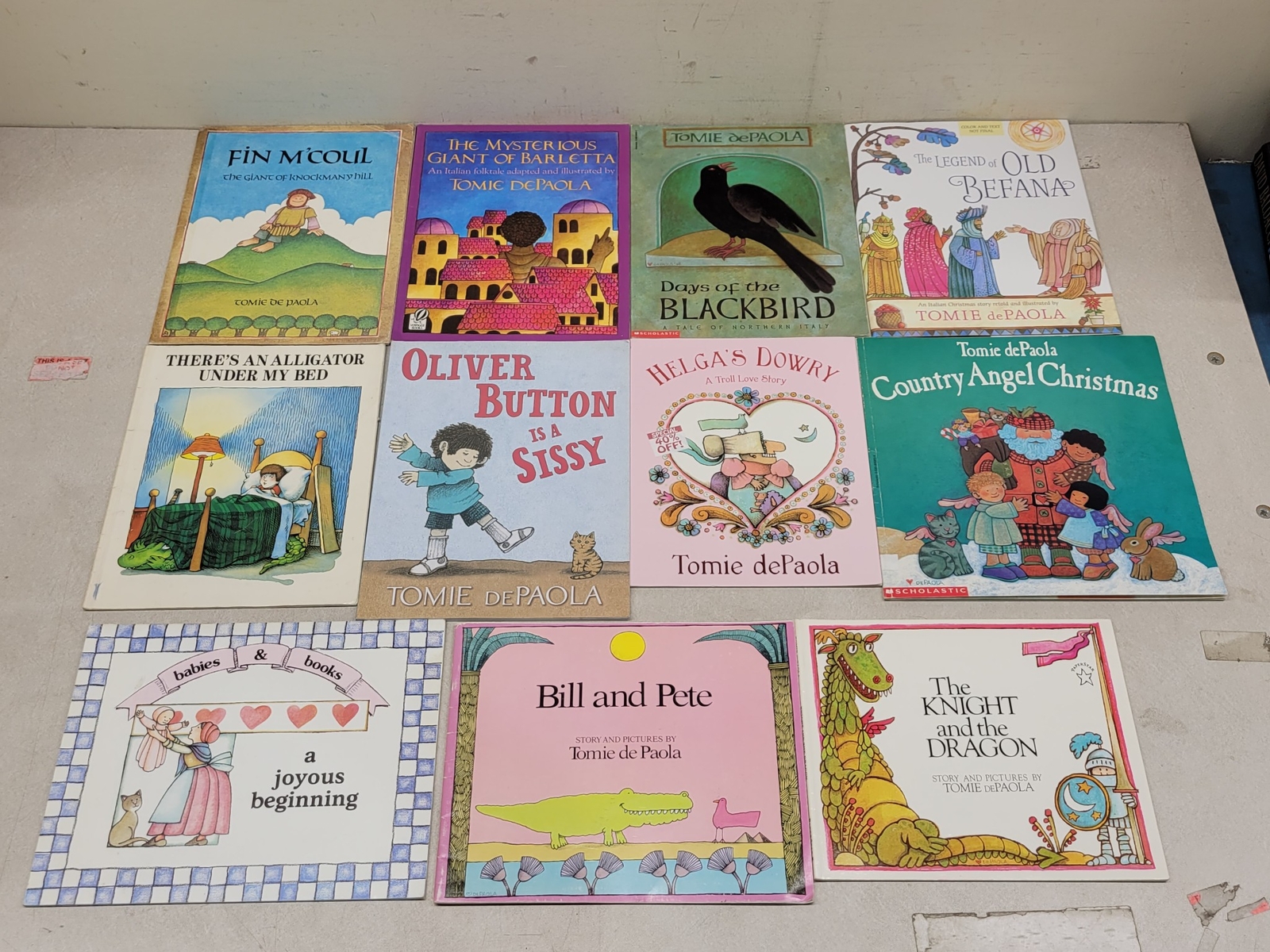 Lot of 10 Tomie dePaola Children’s Picture Paperback Books “Random/Unsorted”