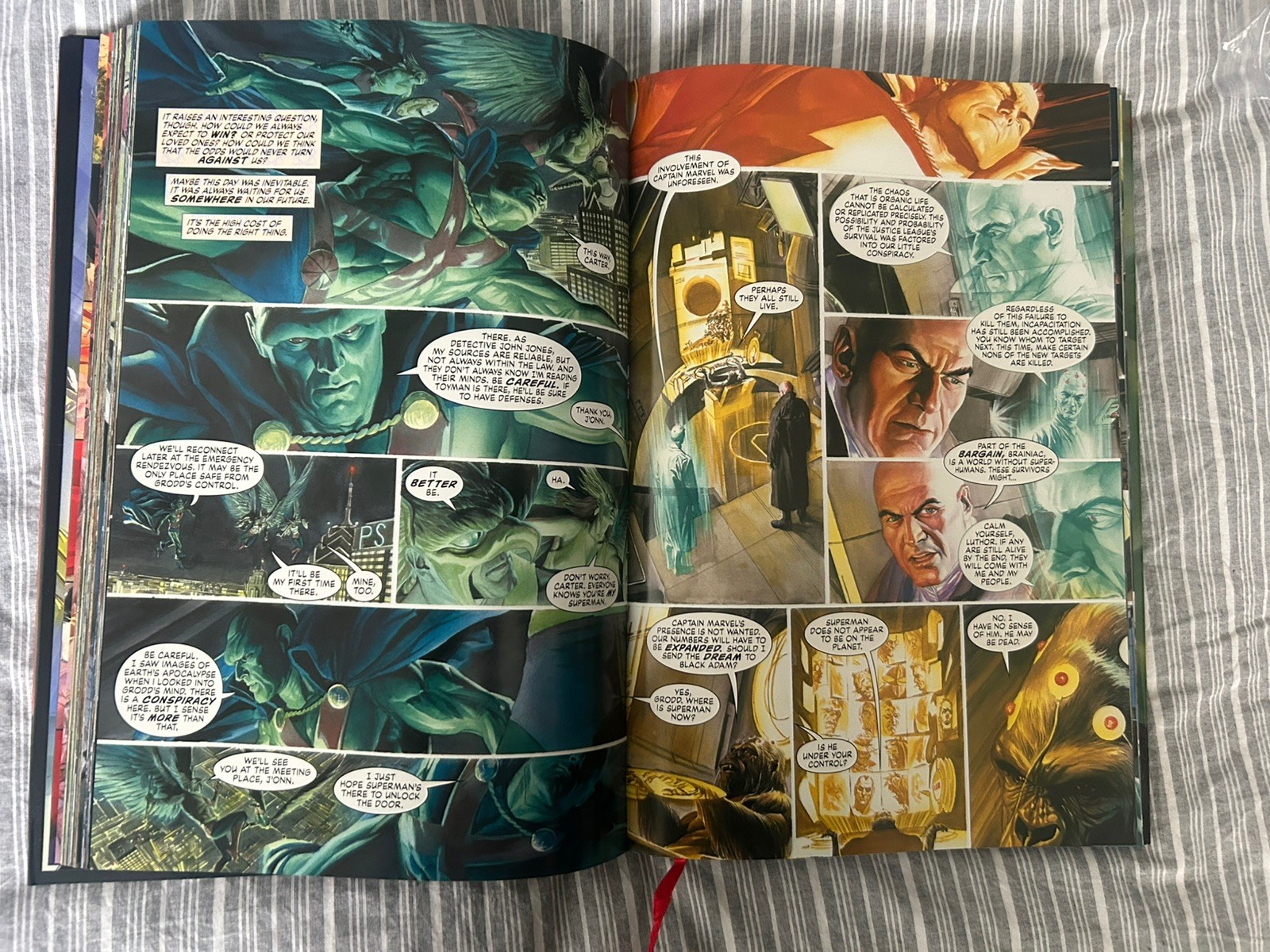ABSOLUTE JUSTICE HARDCOVER 2024 EDITION (496 Pages) Hardback by Alex Ross