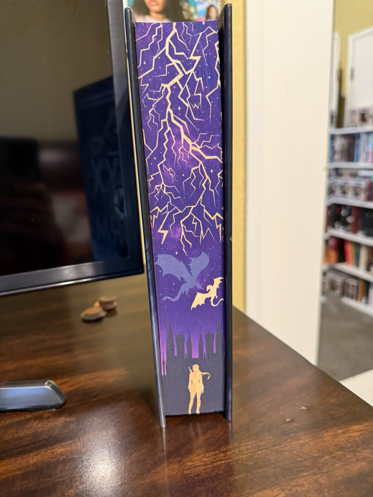 ONYX STORM CUSTOM PURPLE SPRAYED EDGES HEMINGWAY BOOKS WITH CUSTOM BOX