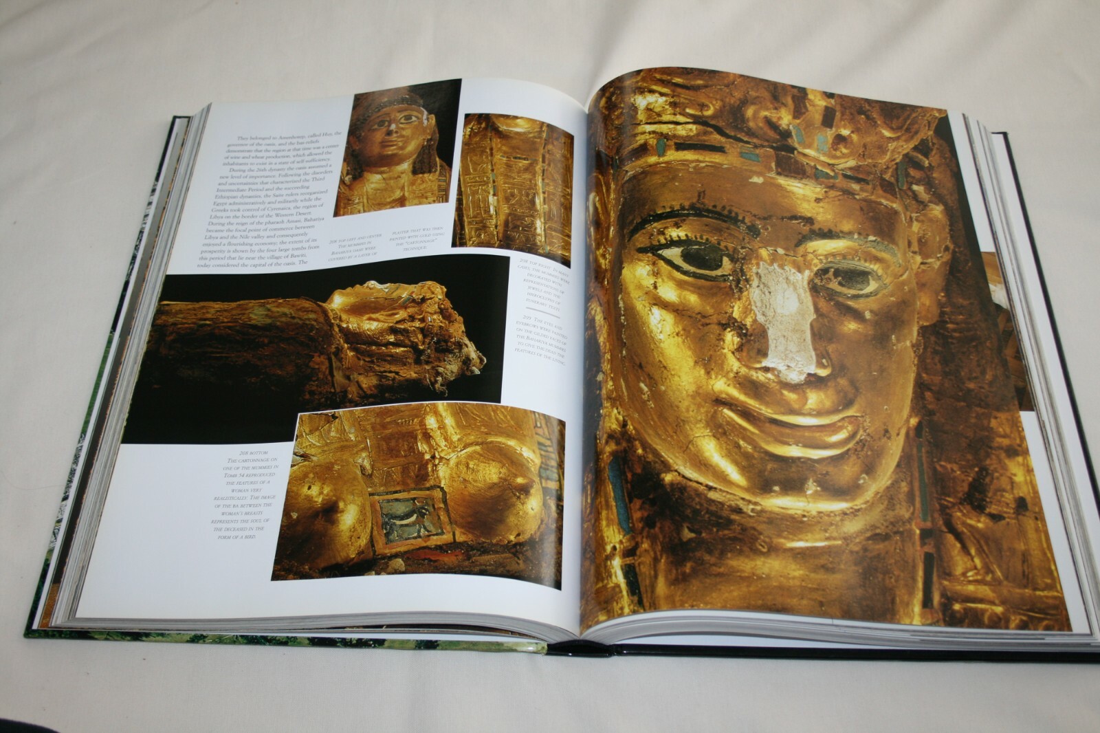 ARCHAEOLOGY TREASURES 2006 vmb Publishers Hardback 10.5″x14.5″ 432 pages LKE NEW