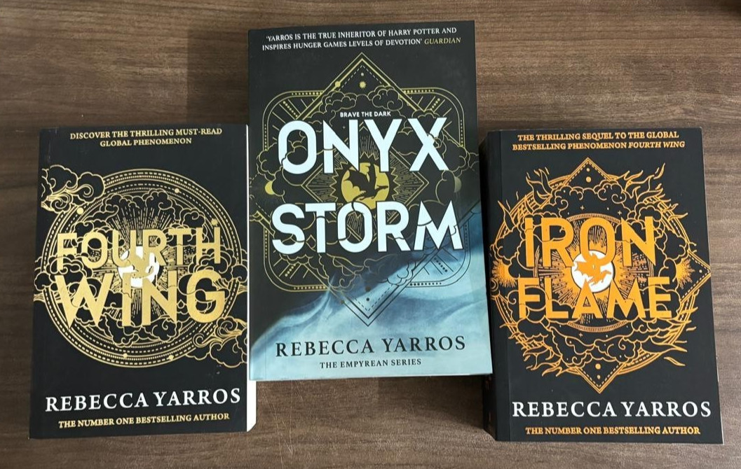 Onyx Storm + Iron Flame + Fourth wing by Rebecca Yarros Paperback & English
