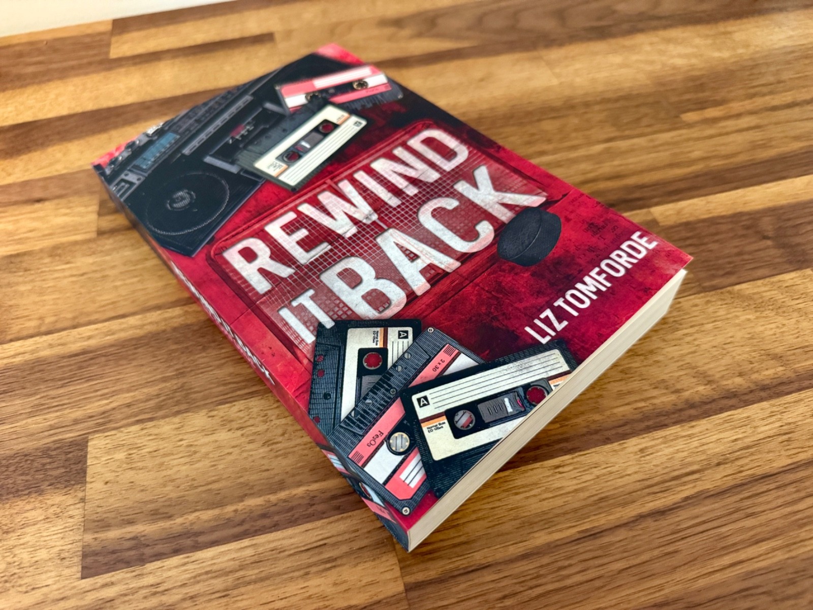 LIZ TOMFORDE REWIND IT BACK WINDY CITY SIGNED EXCLUSIVE SPECIAL EDITION SOLD OUT