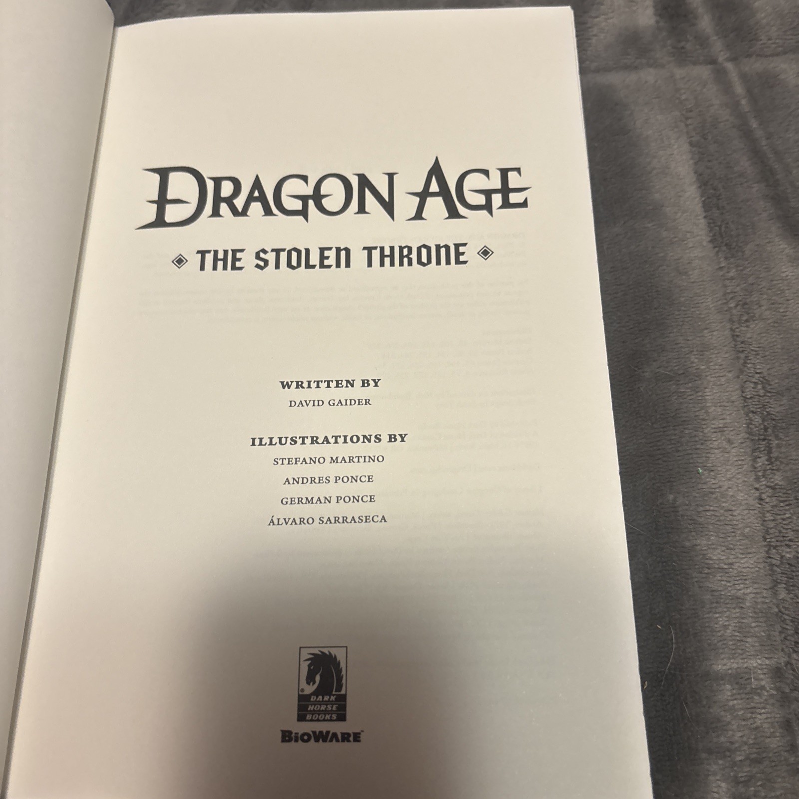 Dragon Age: The Stolen Throne Deluxe Edition, Dark Horse Comics RARE 📚📚📚