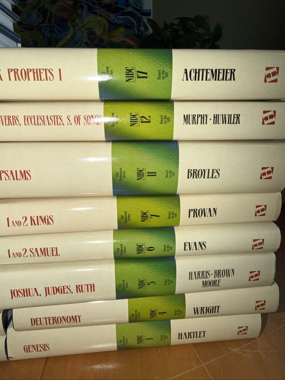 Lot 18 New International Biblical Commentary New Testament Plus OT Bonus!