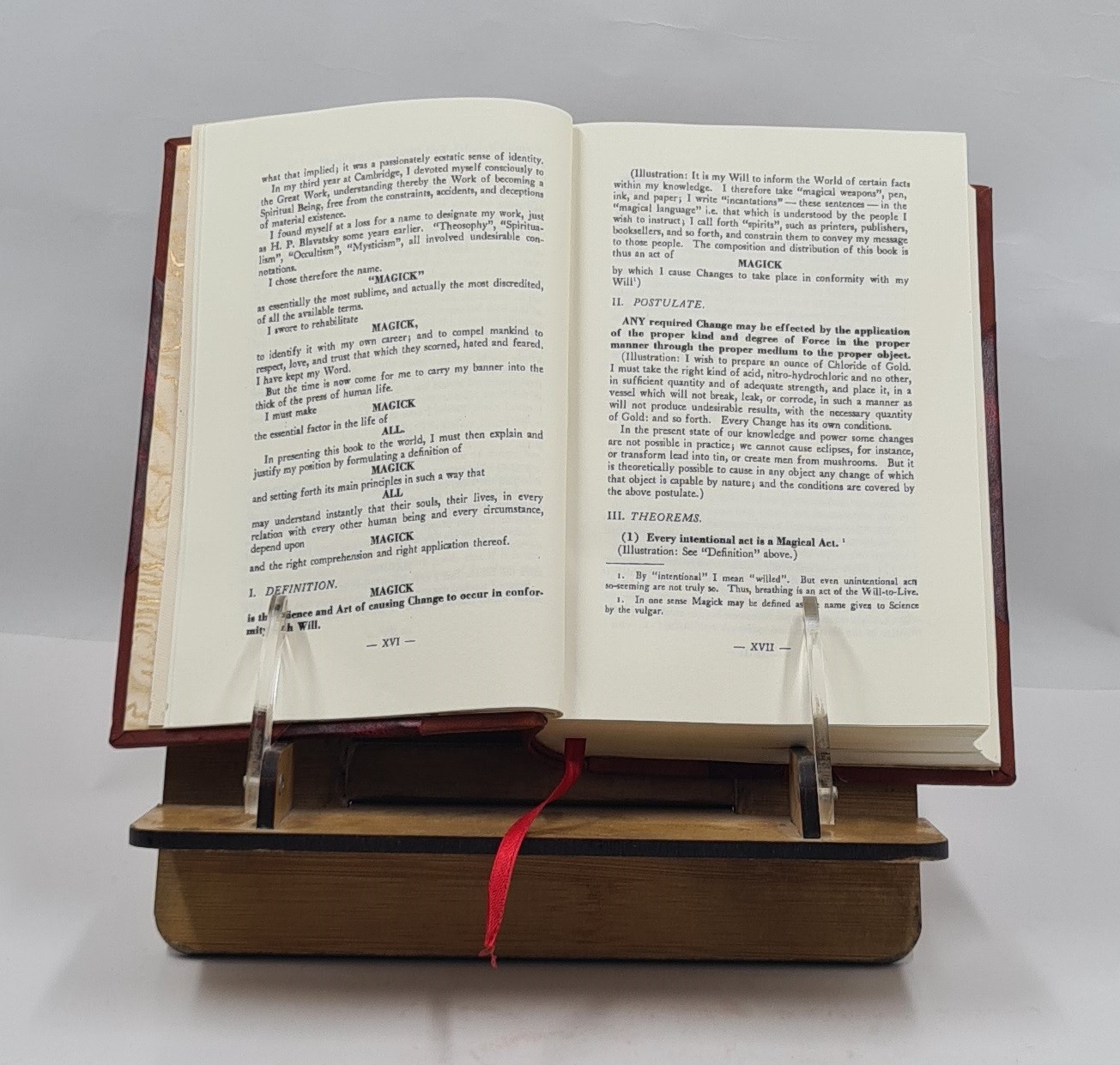 Magick In theory and practice 1929 [LEATHER BOUND]