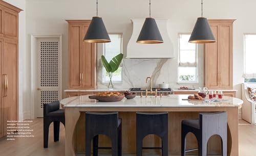 The Elegance and Comfort of Home, Wolter, Dana, Excellent Book