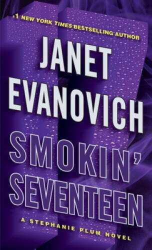 Smokin’ Seventeen (Stephanie Plum) – Mass Market Paperback – VERY GOOD