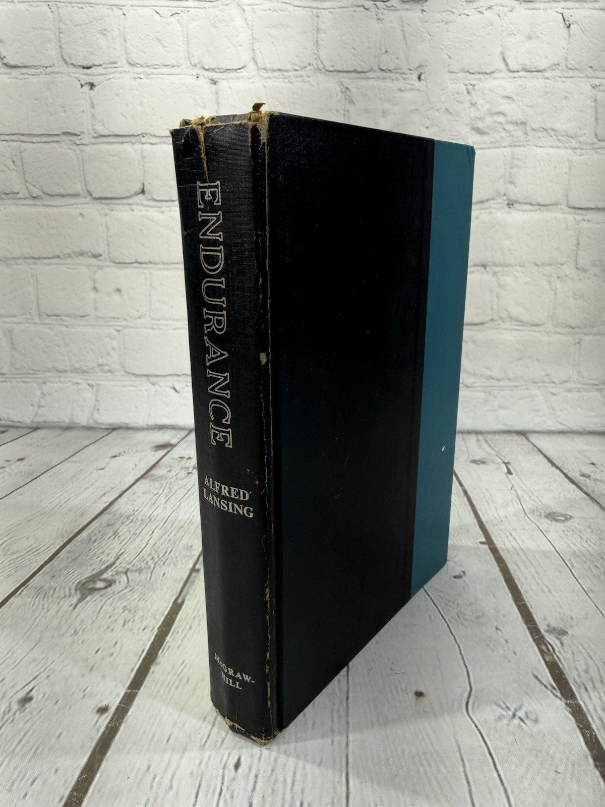 “Endurance” Shackleton’s Incredible Voyage, Alfred Lansing HC 1st Edition 1959