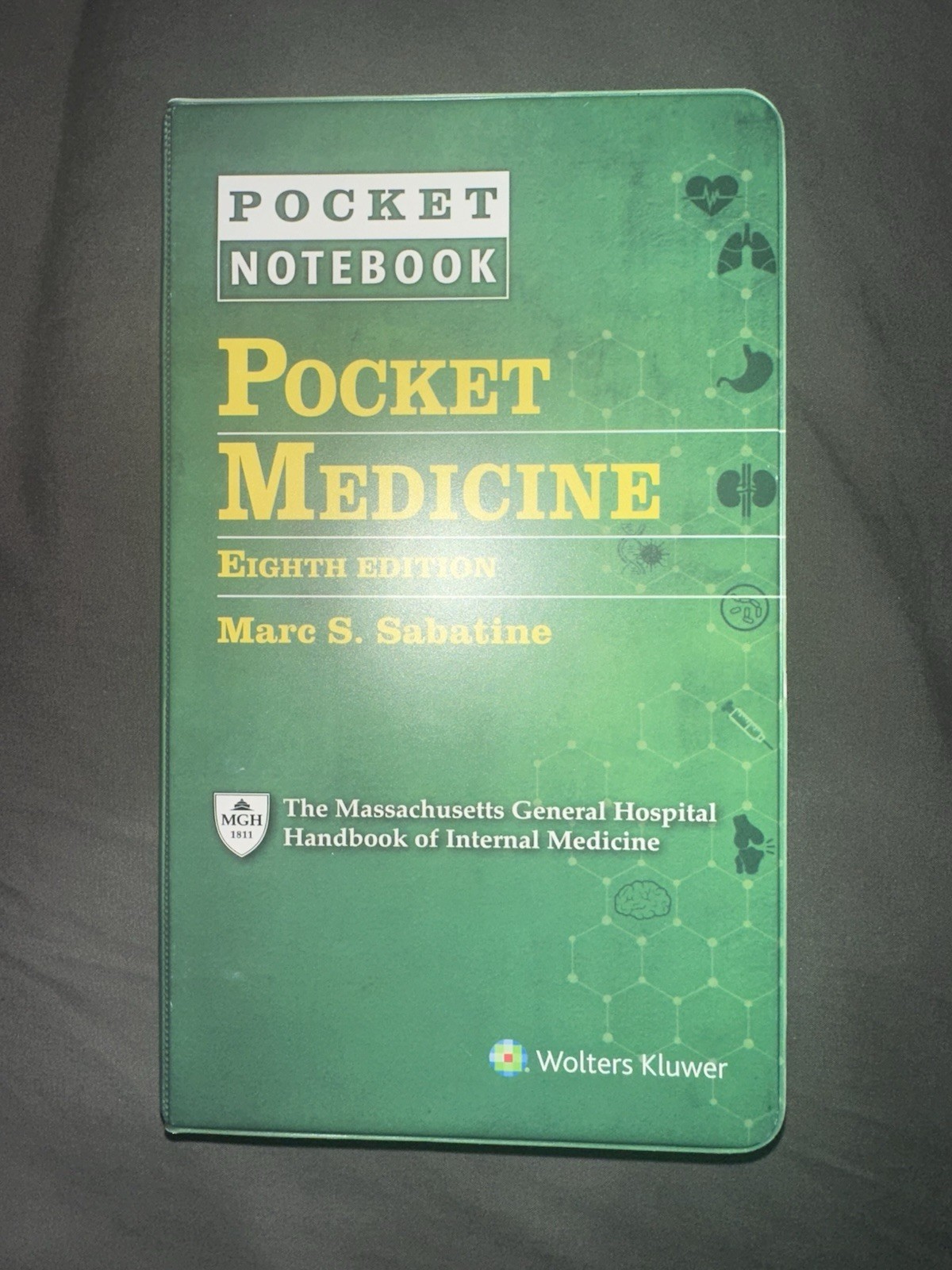 Wolters Kluwer Pocket Notebook: Pocket Medicine 8th Ed Paperback Sabatine