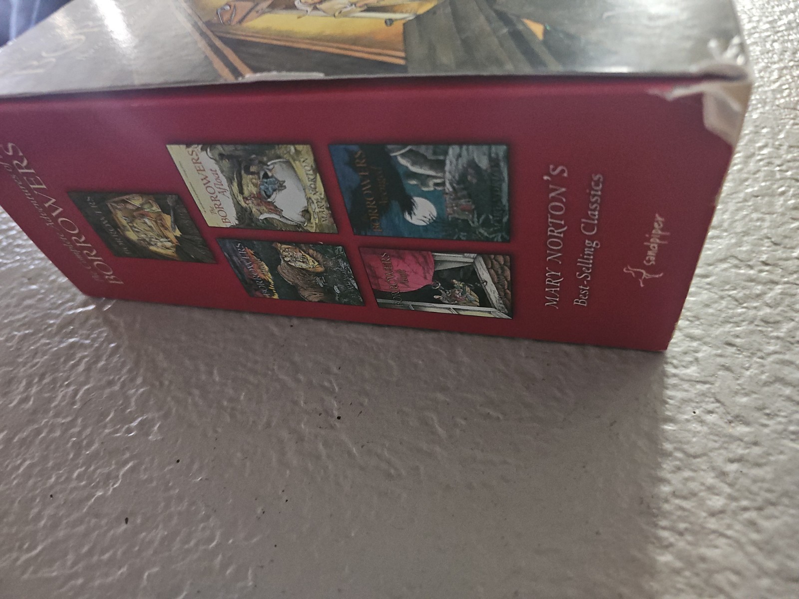 The Complete Adventures of the Borrowers: 5-Book Paperback Box Set