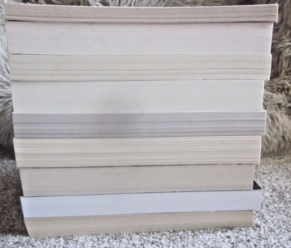 COLLEEN HOOVER BOOK LOT / 9SC / ROMANCE-CONTEMPORARY FICTION / 2013-2023