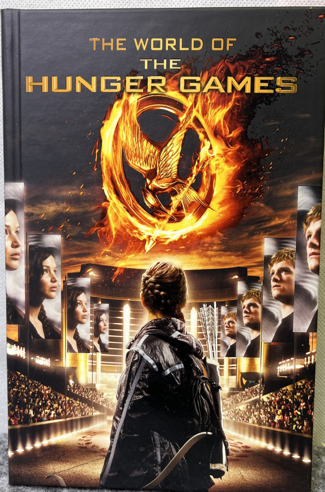 2 The World of the Hunger Games (Hunger Games Trilogy) BRAND NEW 2 Books
