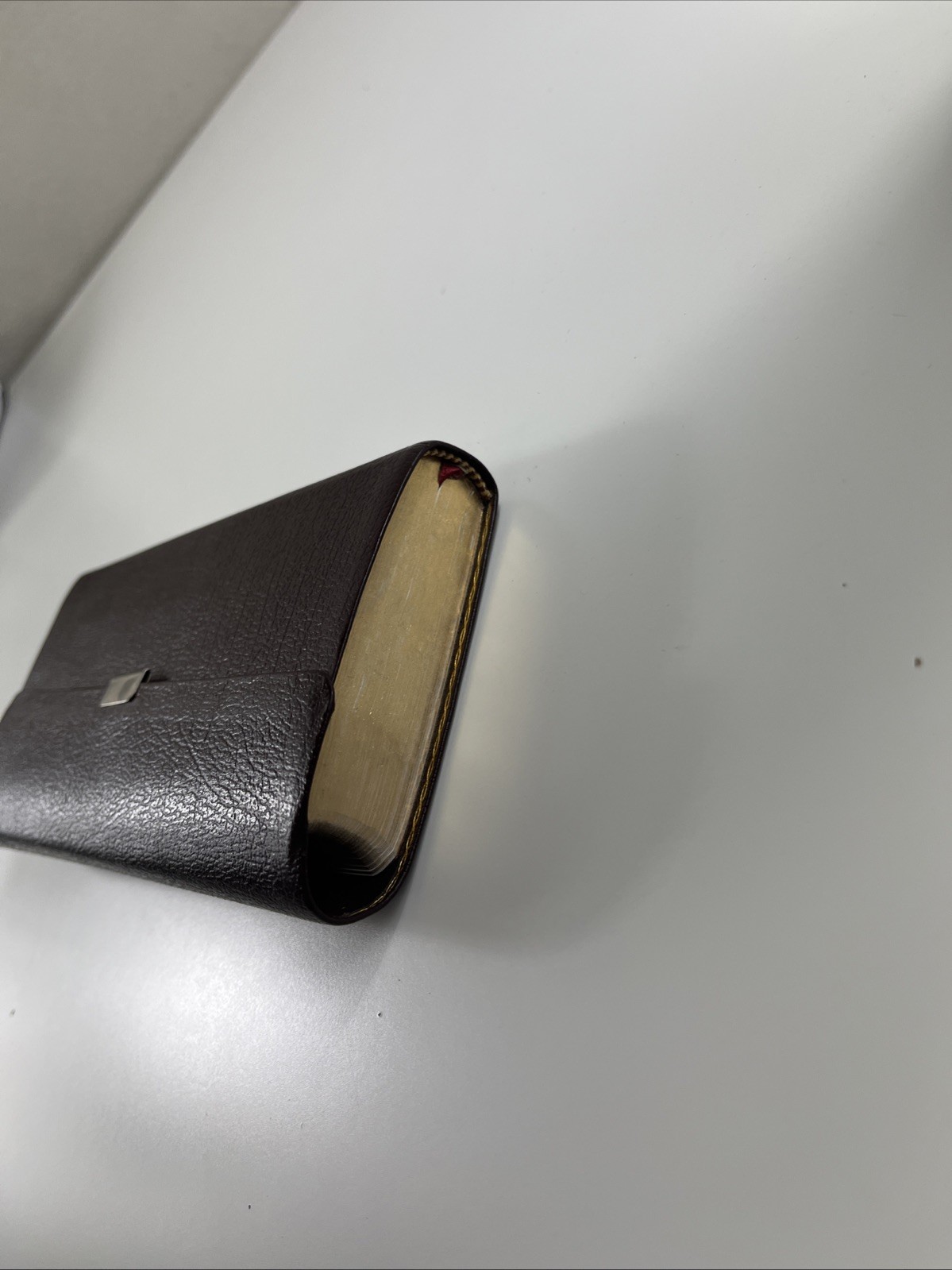 NIV – New International Bible, Trimline Snap Flap, Burg Leather, Zondervan 1984