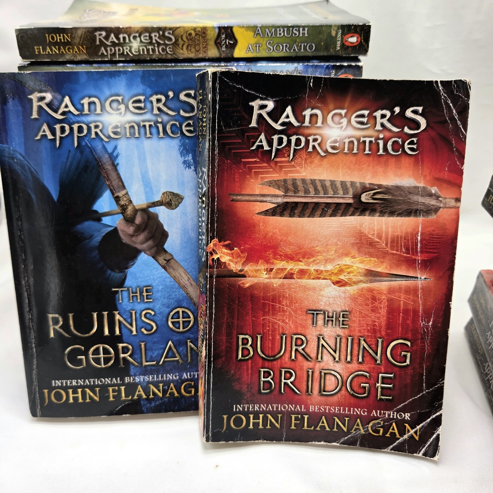 Ranger’s Apprentice Complete Series Set 1-12 Paperback Books & Royal Ranger 4-7