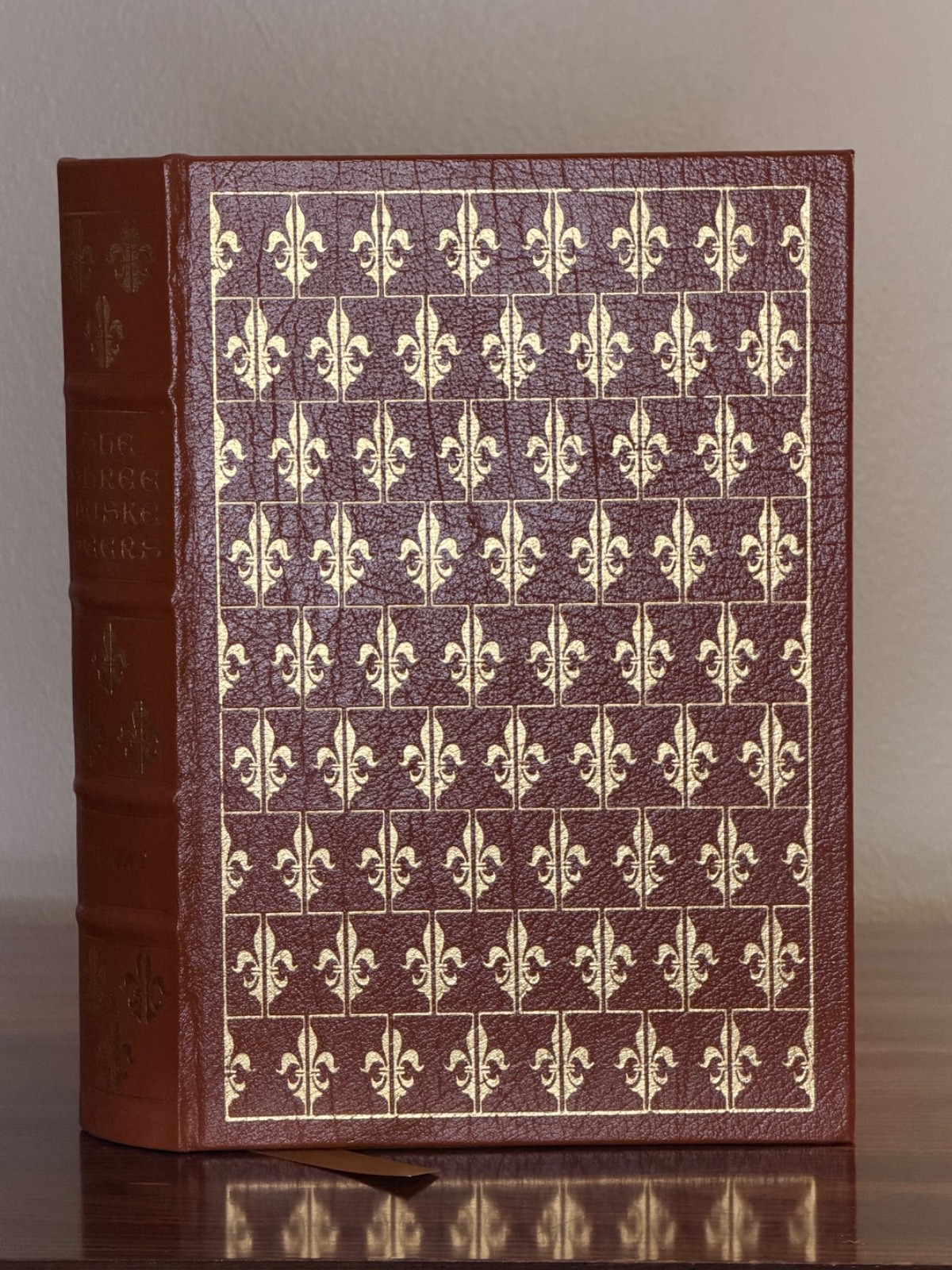 THE THREE MUSKATEERS by Alexandre Dumas Easton Press – Good Condition