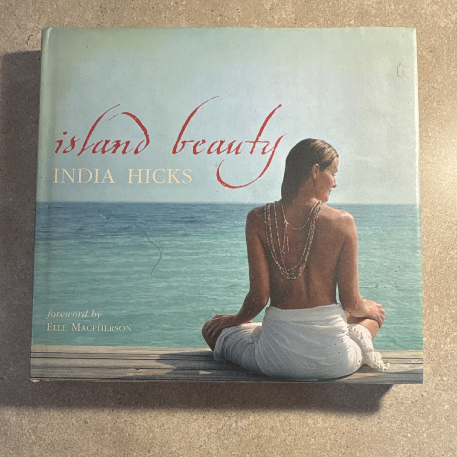 Island Beauty (English) by India Hicks: Beauty & Grooming(Ch-a-4)